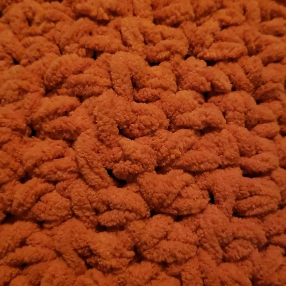 NEW- Handmade Chunky Fall Blanket- Burnt Orange - Picture 6 of 6